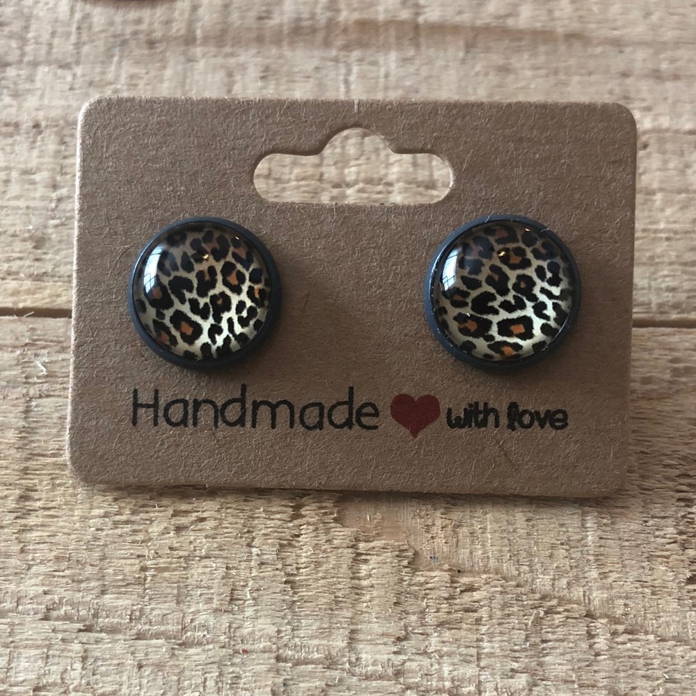 Girls 12mm NWOT earrings